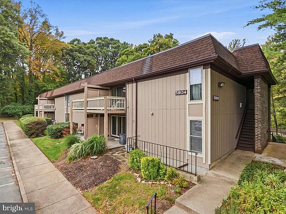 5th image of 5804 Royal Ridge Dr Suite D