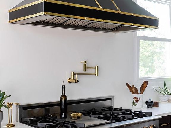 5th image of 4873 Point Rd