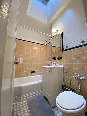 Rented by Oxford Property Group | media 21