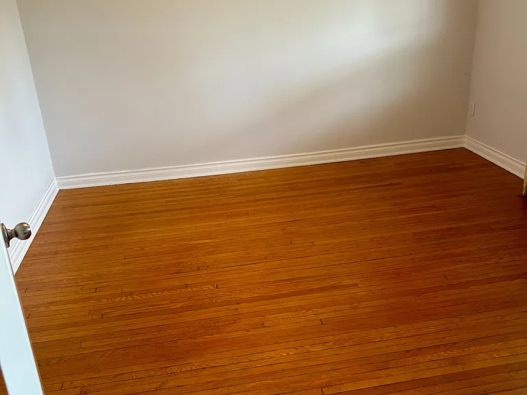472 Winona Dr #MAIN FL — Photo 5