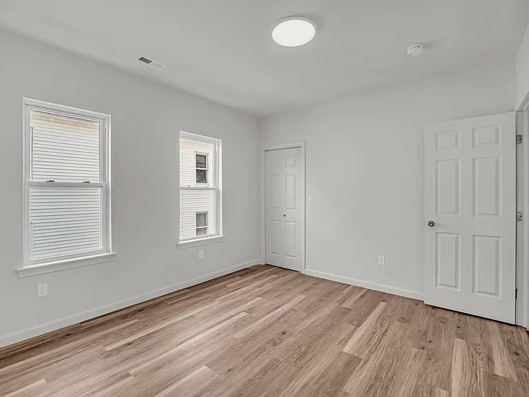 12 Alpine St #3 — Photo 15