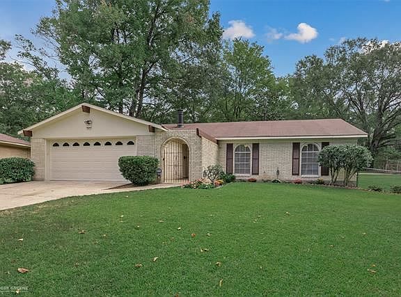 3rd image of 1413 Cross Lake Cir