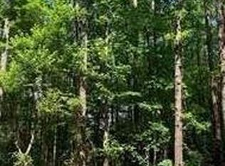 Pine St, Colonial Beach, VA 22443