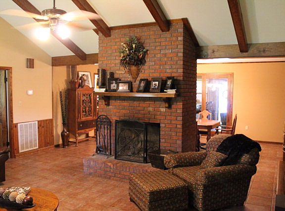 2nd image of 709 Blackmur Dr