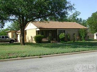 1842 Edgemont Dr, Abilene, TX 79602
