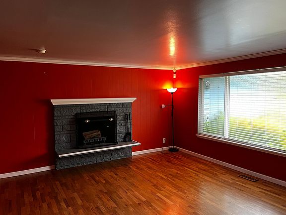 3rd image of 8418 NE 140th St