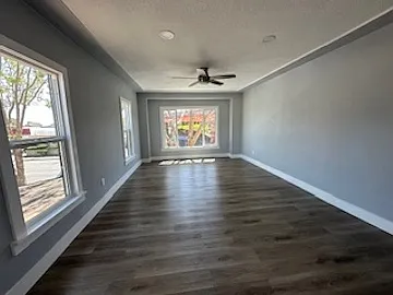 4709A Macdonald Ave — Photo 3