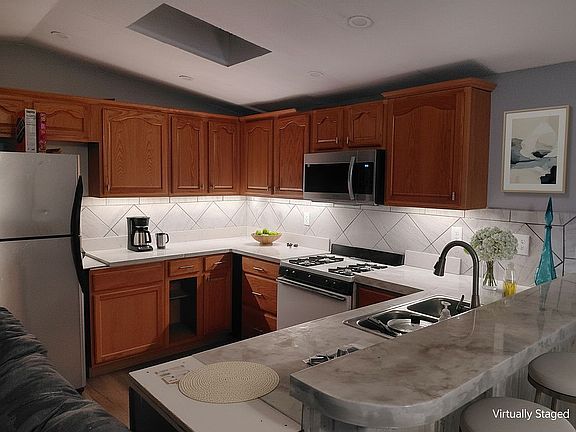 2nd image of 3701 McKinley St #A20