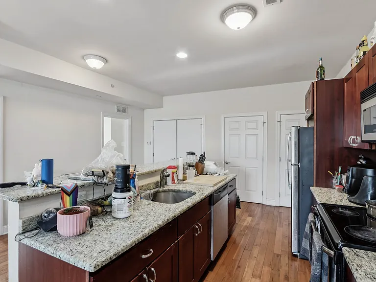 1242-44 N 16th St #3 — Photo 11