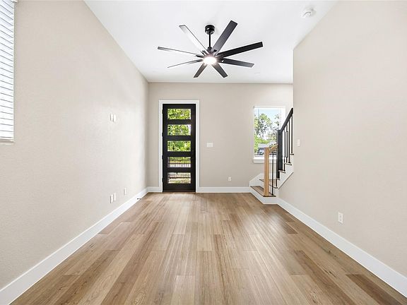 5th image of 6101 Shotwell St