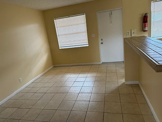 Living room. Entrance.
