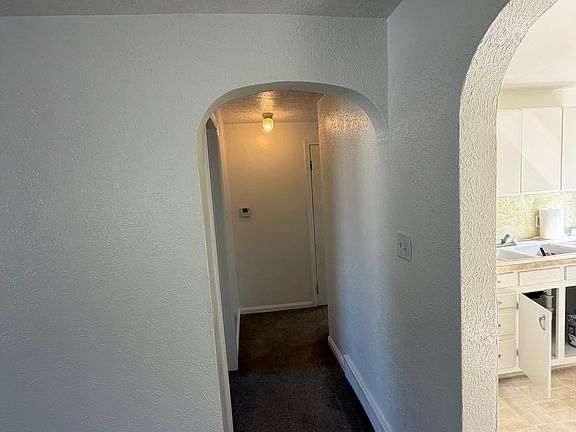 4th image of 720 Locust St #B