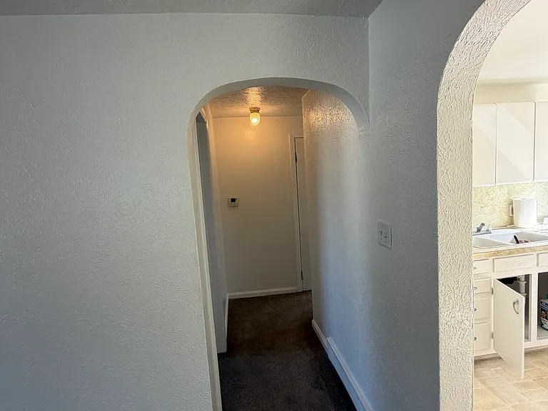720 Locust St #B — Photo 4