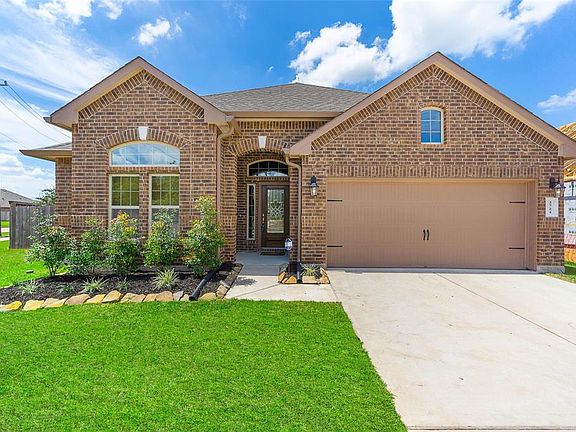 2nd image of 2724 Kaman Ln