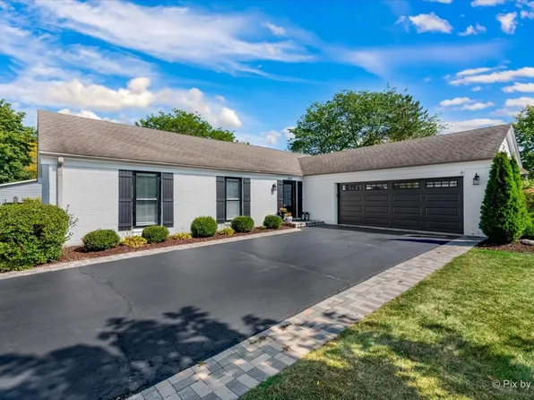 986 Williamsburg Park, Barrington, IL 60010