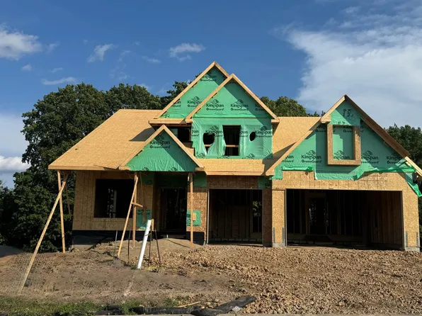 1908 Timber Ln, Carver, MN 55315