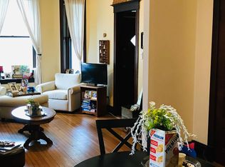 1406 W Byron St #2, Chicago, IL 60613