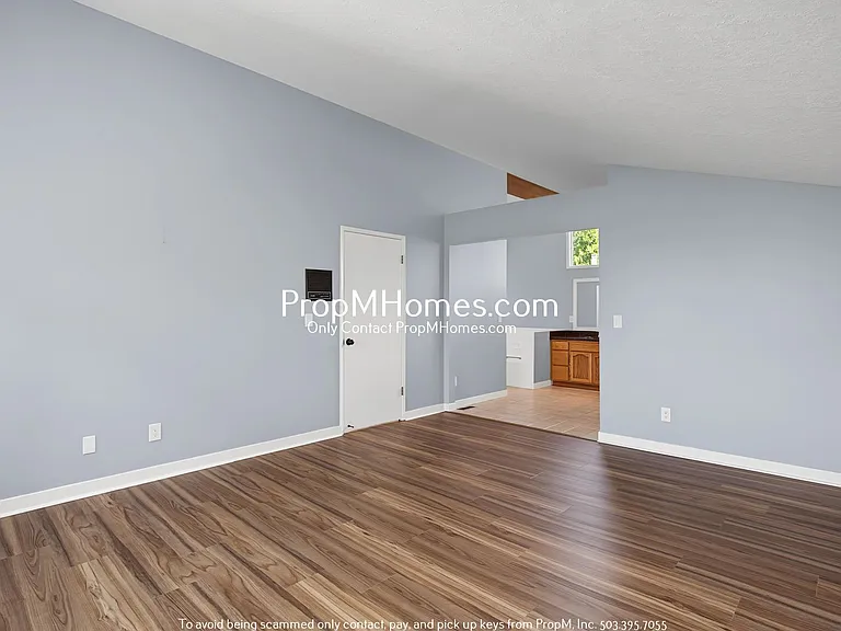 8271 SW 184th Ave — Photo 16