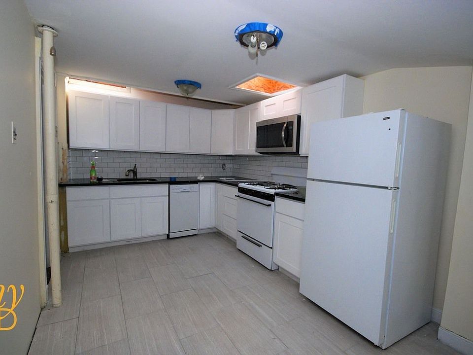 2nd image of 346A 9th St #2