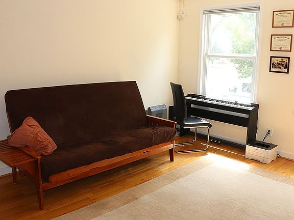Living Room - SE 