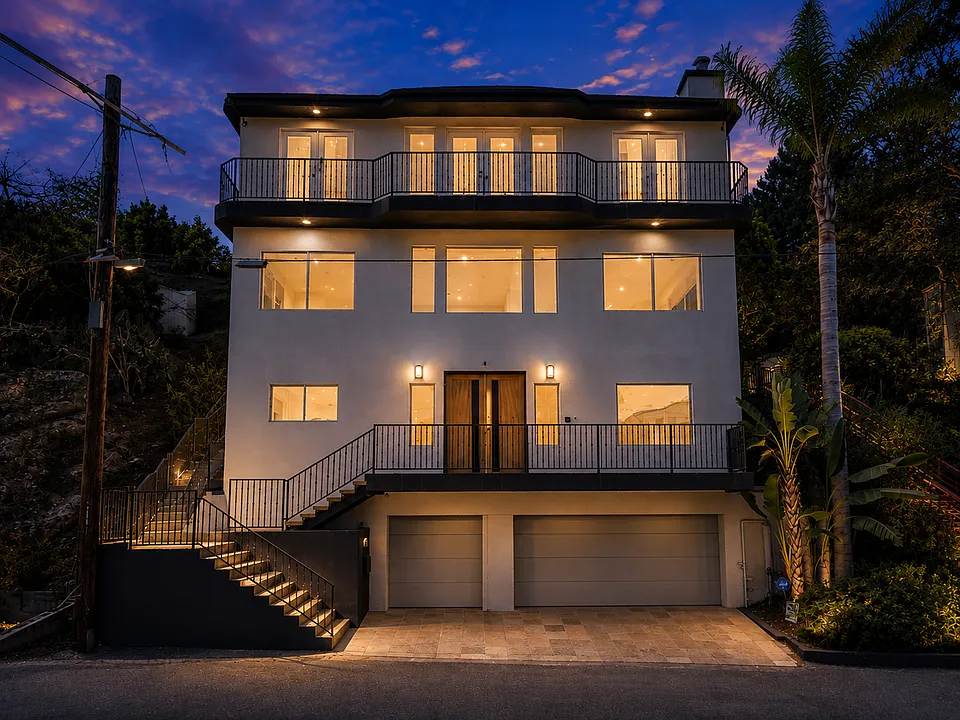 2927 Park Center Dr