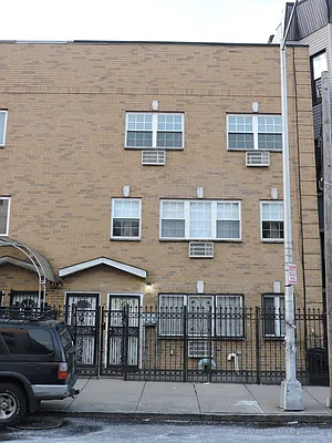 Rented by Realty Masters International | media 1