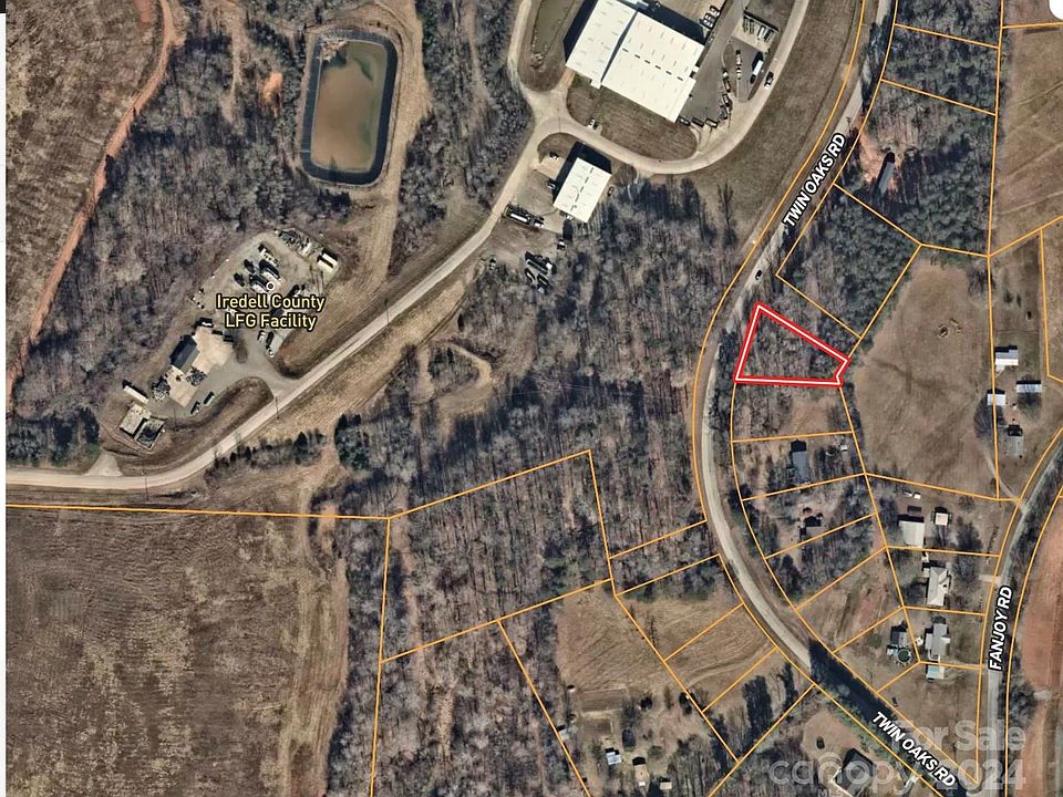 1st image of 401 Twin Oaks Rd #37
