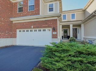2706 Blakely Ln, Naperville, IL 60540