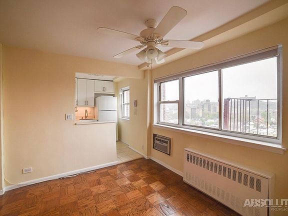 5th image of 3240 Riverdale Ave APT 6A