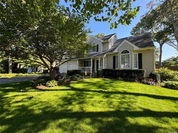 87 Old Selden Stage Road, Selden, NY 11784