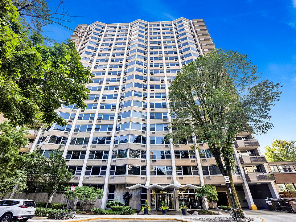 1st image of 555 W Cornelia Ave APT 1411