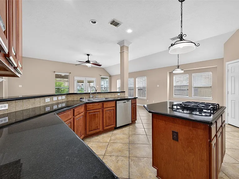 14326 Manorbier Ln — Photo 10