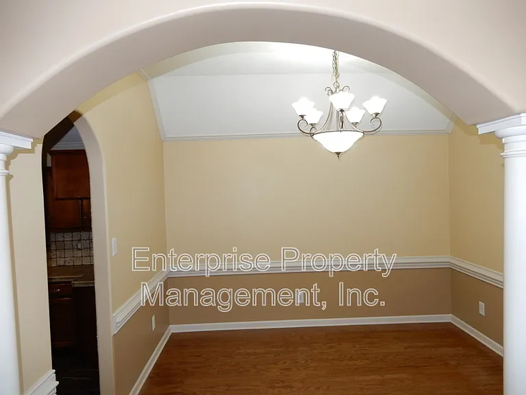 4525 Hickory Creek Dr — Photo 3