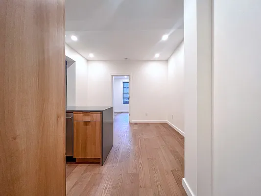 Rented by Dallien Realty Limited Liability Company | media 19