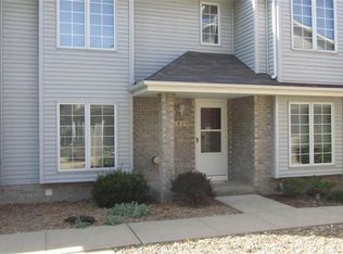 1829 Earl Rd, Iowa City, IA 52246