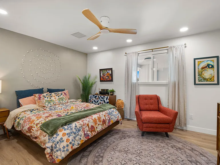 2115 N Normal Ave — Photo 14