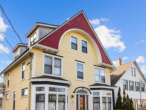 2nd image of 240 Sydney St