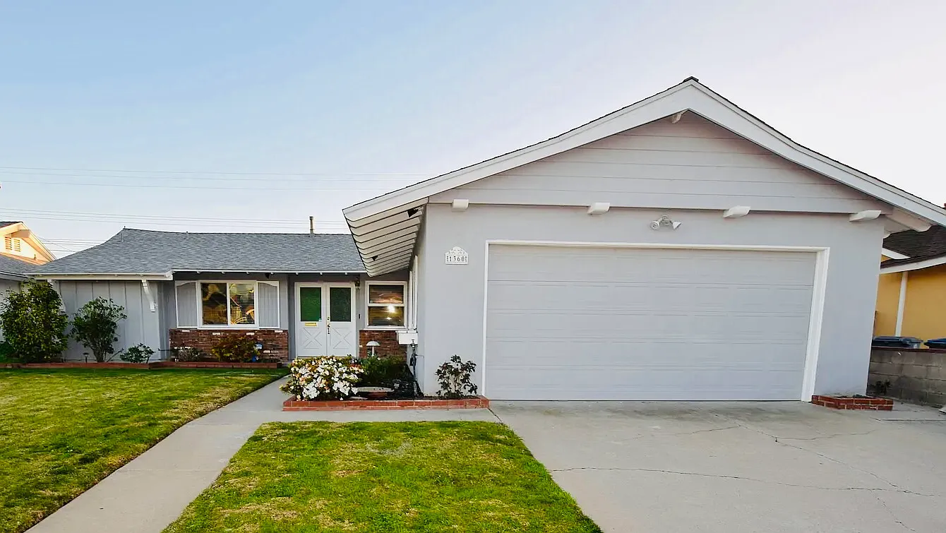 3 bed, 1500 sqft, $3,950 — Photo 1
