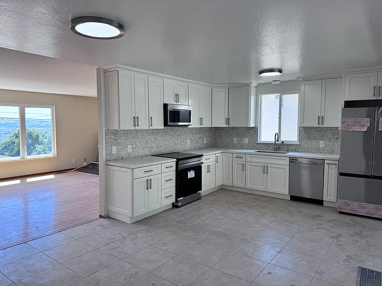 6199 Plymouth Ave — Photo 3