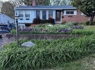 17712 Crest Dr, Hagerstown, MD 21740