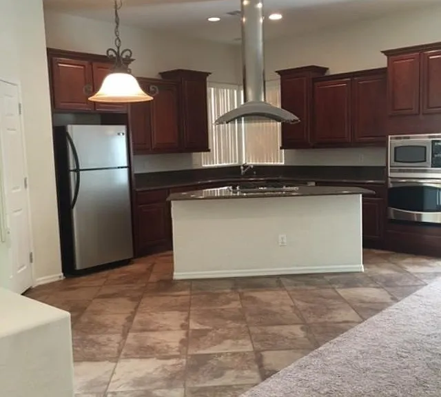 343 Hollins Hall St — Photo 8