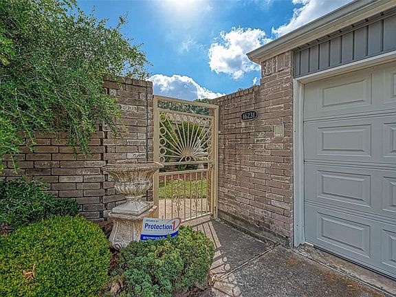 3rd image of 16231 Olive Glen Dr