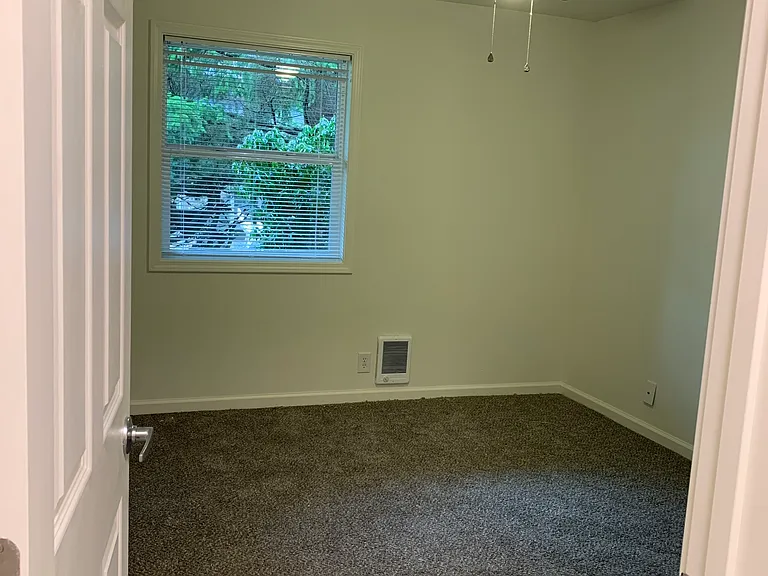 Foothills Apartments — Photo 10