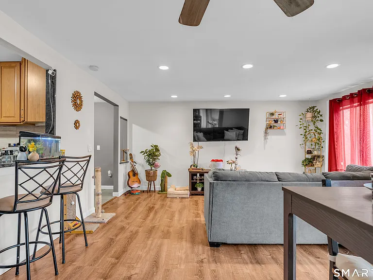 175 Mill Pond Rd #444 — Photo 9