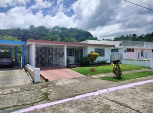 D 19 Urbanizacion Cabrera, Arecibo, PR 00612