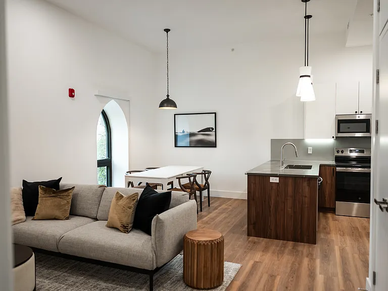 The Roe at Manayunk Apartments and Townhomes — Photo 104