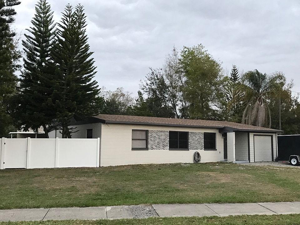 Large corner lot