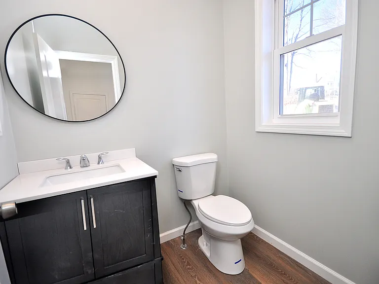 309 Main St — Photo 12