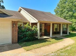 14805 Draper Rd, Fayetteville, AR 72704