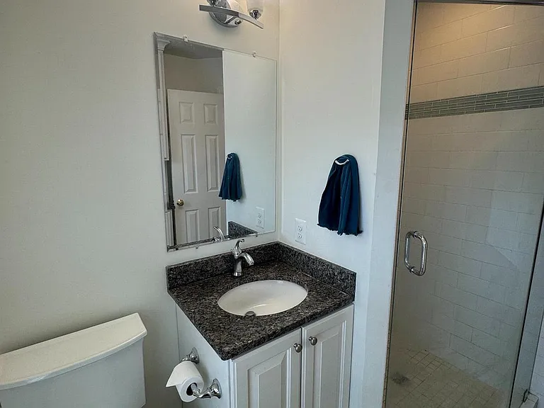 504 N Thomas St #I — Photo 14